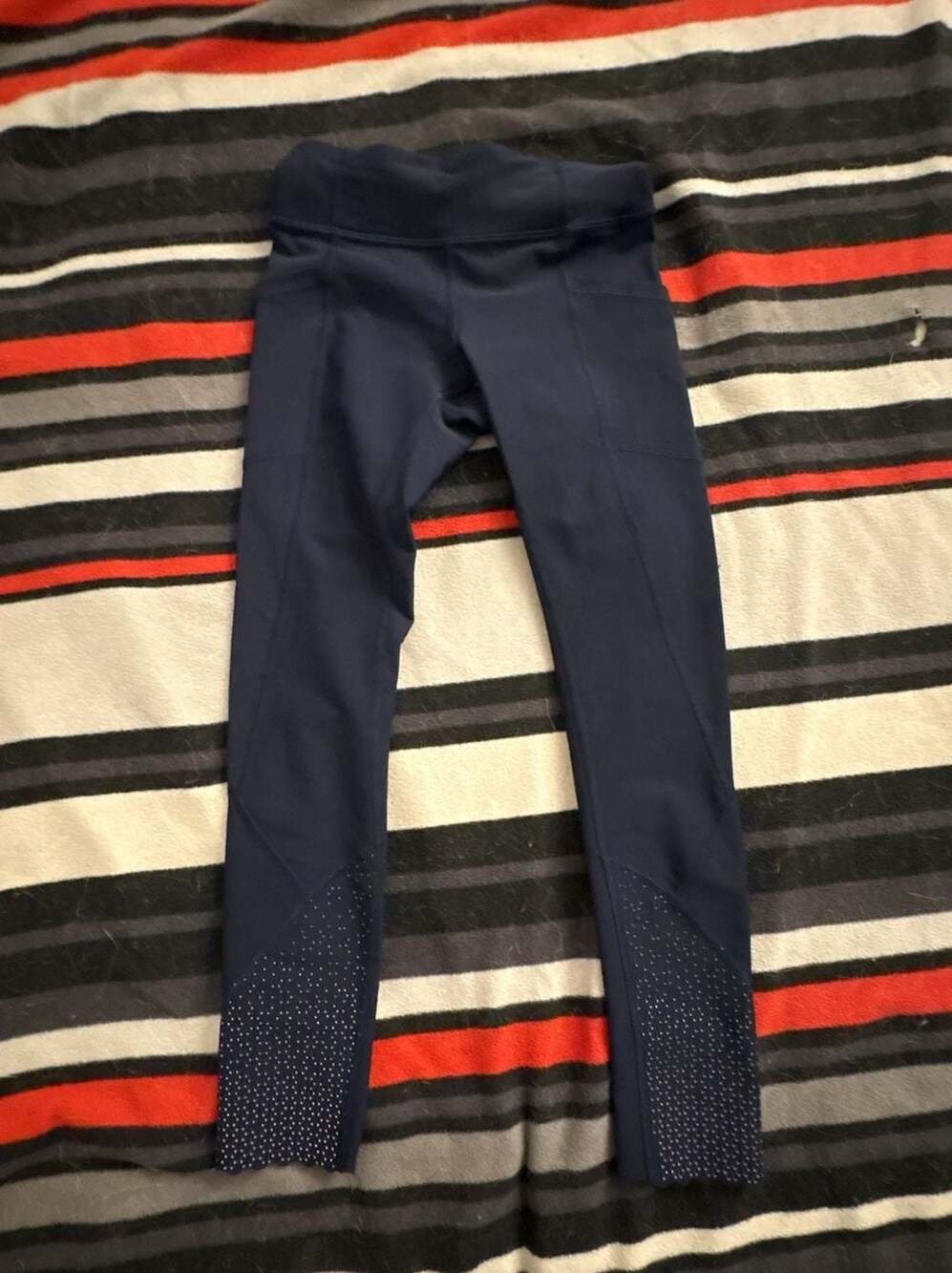 Lululemon Size 2 Navy Blue Laser Cut Detail Leggings